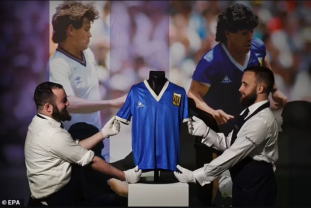 Maradona iconic jersey